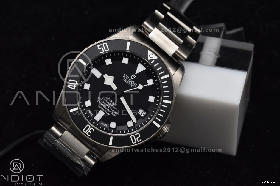 1:1 525 Best Edition SportInspired ZF V A2824 Pelagos Titanium Bracelet On Black 0321